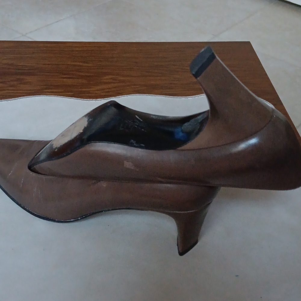 Charles Jourdan Taupe Pump 7.5M.Vintage - Picture 5 of 8
